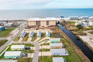 113 Ocean Vw Dr, Mexico Beach, FL 32410 - Photo 18