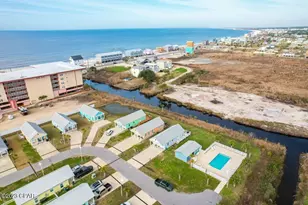 113 Ocean Vw Dr, Mexico Beach, FL 32410 - Photo 20