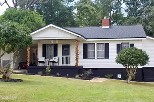 2945 Park St, Marianna, FL 32446 - Photo 2