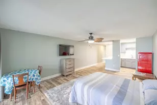 301 Lullwater Dr, Panama City Beach, FL 32413 - Photo 10