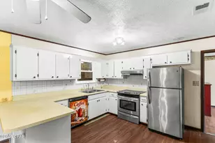 6403 Olokee St, Panama City, FL 32404 - Photo 6