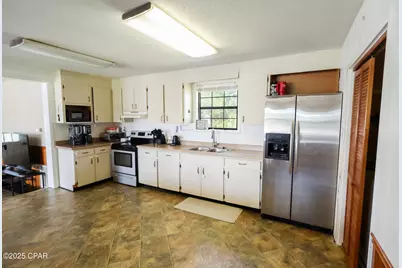 12708 NW Pea Ridge Road, Bristol, FL 32321 - Photo 20