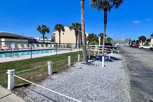 177 Robin Ln, Panama City Beach, FL 32407 - Photo 4