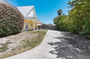 12209 Lyndell Plantation Dr, Panama City Beach, FL 32407 - Photo 72