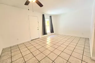 636 W Caladium Cir, Panama City Beach, FL 32413 - Photo 4