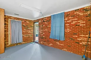 500 N 2nd St, Chipley, FL 32428 - Photo 18