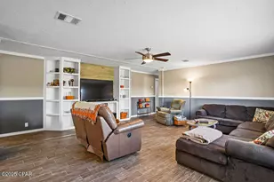 3120 Crystal Lake Dr, Chipley, FL 32428 - Photo 8