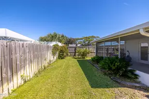 613 Dolphin Dr, Panama City Beach, FL 32413 - Photo 28