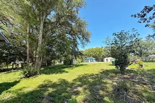 5491 Brown St, Graceville, FL 32440 - Photo 14