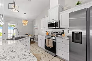 615 Poinsettia Ct, Panama City Beach, FL 32413 - Photo 14