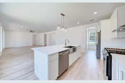 7213 N Lagoon Drive, Panama City, FL 32408 - Photo 10