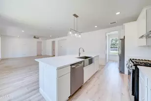 7213 N Lagoon Dr, Panama City, FL 32408 - Photo 10