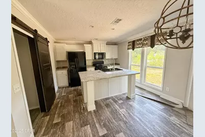 1818 Kaham Lane, Grand Ridge, FL 32442 - Photo 6