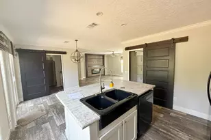 1818 Kaham Ln, Grand Ridge, FL 32442 - Photo 12