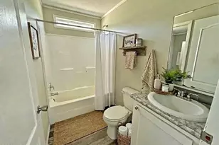 1818 Kaham Ln, Grand Ridge, FL 32442 - Photo 24