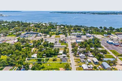 1819 Laurel Avenue, Panama City, FL 32405 - Photo 2
