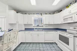 73 Gulf Loop, Panama City Beach, FL 32408 - Photo 8