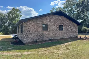 2933 Wildwood Cir, Marianna, FL 32448 - Photo 6