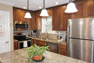 2071 Short Ave, Sneads, FL 32460 - Photo 10