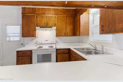 540 4th Street, Chipley, FL 32428 - Photo 6