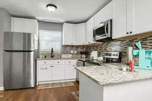 628 W Caladium Cir, Panama City Beach, FL 32413 - Photo 10