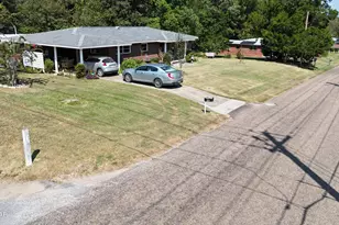 703 S Weeks St, Bonifay, FL 32425 - Photo 52