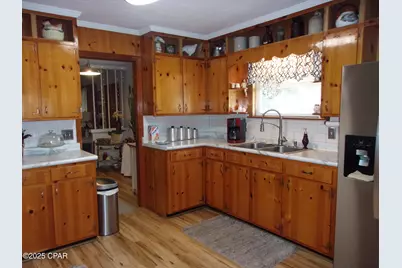 703 S Weeks Street, Bonifay, FL 32425 - Photo 6