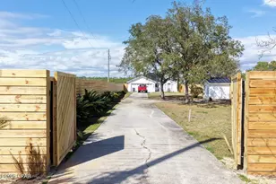 21926 Lakeview Dr, Panama City Beach, FL 32413 - Photo 6