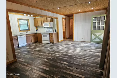 711 Heavener Lane, Southport, FL 32409 - Photo 2