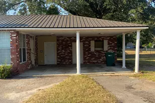 6920 Florida St, Grand Ridge, FL 32442 - Photo 6