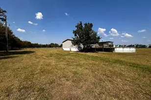 2660 Hwy 69, Grand Ridge, FL 32442 - Photo 10