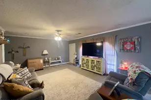 2660 Hwy 69, Grand Ridge, FL 32442 - Photo 20