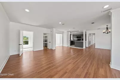 900 E 2nd Place, Panama City, FL 32401 - Photo 2