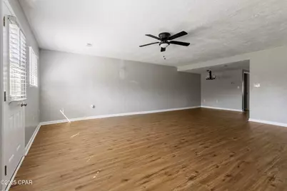 1025 W 19th 28B Street #28B, Panama City, FL 32405 - Photo 4