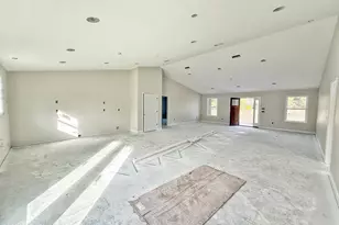 6151 Sylvania Pnes Wy, Greenwood, FL 32443 - Photo 2