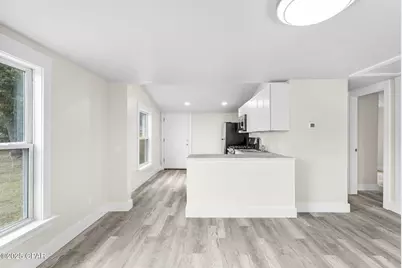 3733 E 9th Street, Panama City, FL 32401 - Photo 10