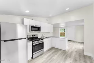 3733 E 9th St, Panama City, FL 32401 - Photo 16