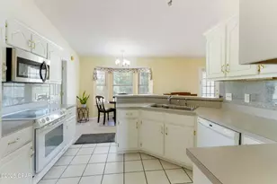 8010 Kingswood Rd, Panama City, FL 32409 - Photo 14