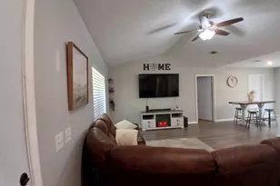 7912 Campflowers Rd, Youngstown, FL 32466 - Photo 10