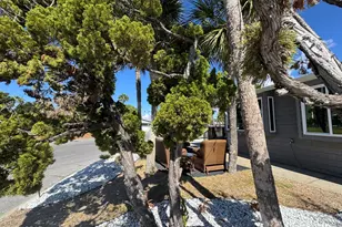 001 Dolphin Ln, Panama City Beach, FL 32408 - Photo 34