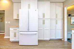 001 Dolphin Ln, Panama City Beach, FL 32408 - Photo 20