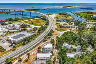 20 4th St, Apalachicola, FL 32320 - Photo 42