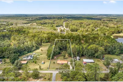 1395 S Weeks Street, Bonifay, FL 32425 - Photo 2