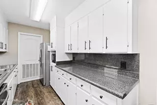 1395 S Weeks St, Bonifay, FL 32425 - Photo 8