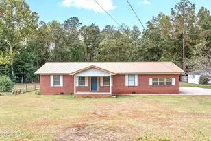 1395 S Weeks St, Bonifay, FL 32425 - Photo 1