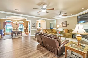 5924 Old U S Rd, Malone, FL 32445 - Photo 14