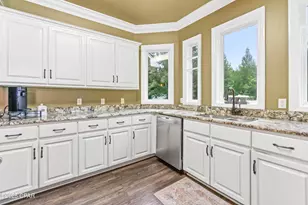 5924 Old U S Rd, Malone, FL 32445 - Photo 20