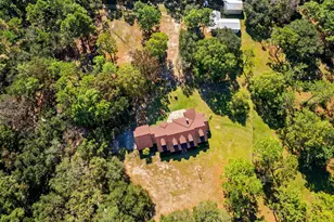 5563 Douglas Ferry Rd, Caryville, FL 32427 - Photo 4