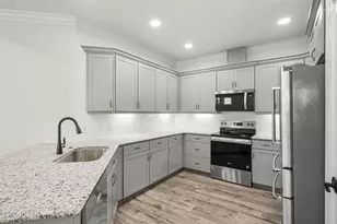 8494 Hang Loose Ct, Panama City Beach, FL 32413 - Photo 4