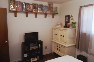 2080 Gorrie Ave, Sneads, FL 32460 - Photo 14